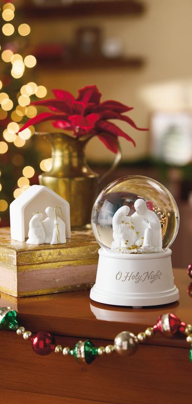 Holy Family Snow Globe