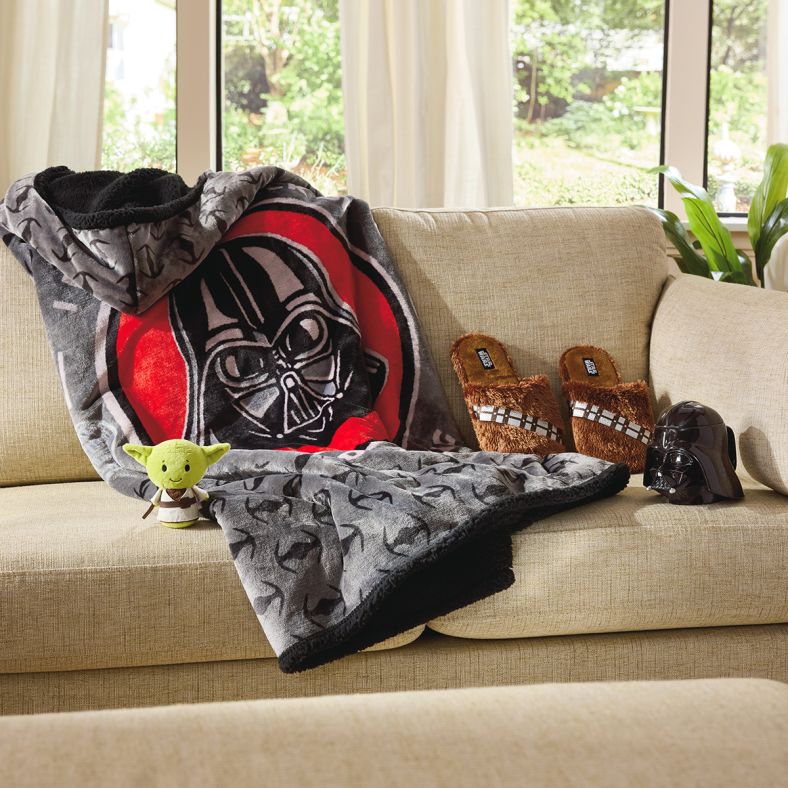 Hallmark's Star Wars™ Gifts and Ornaments | Galaxy of Sharing