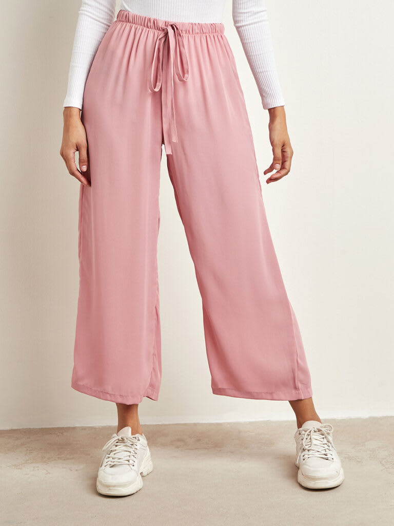 Fashion Styling - Trending Trousers Every Women Must Have