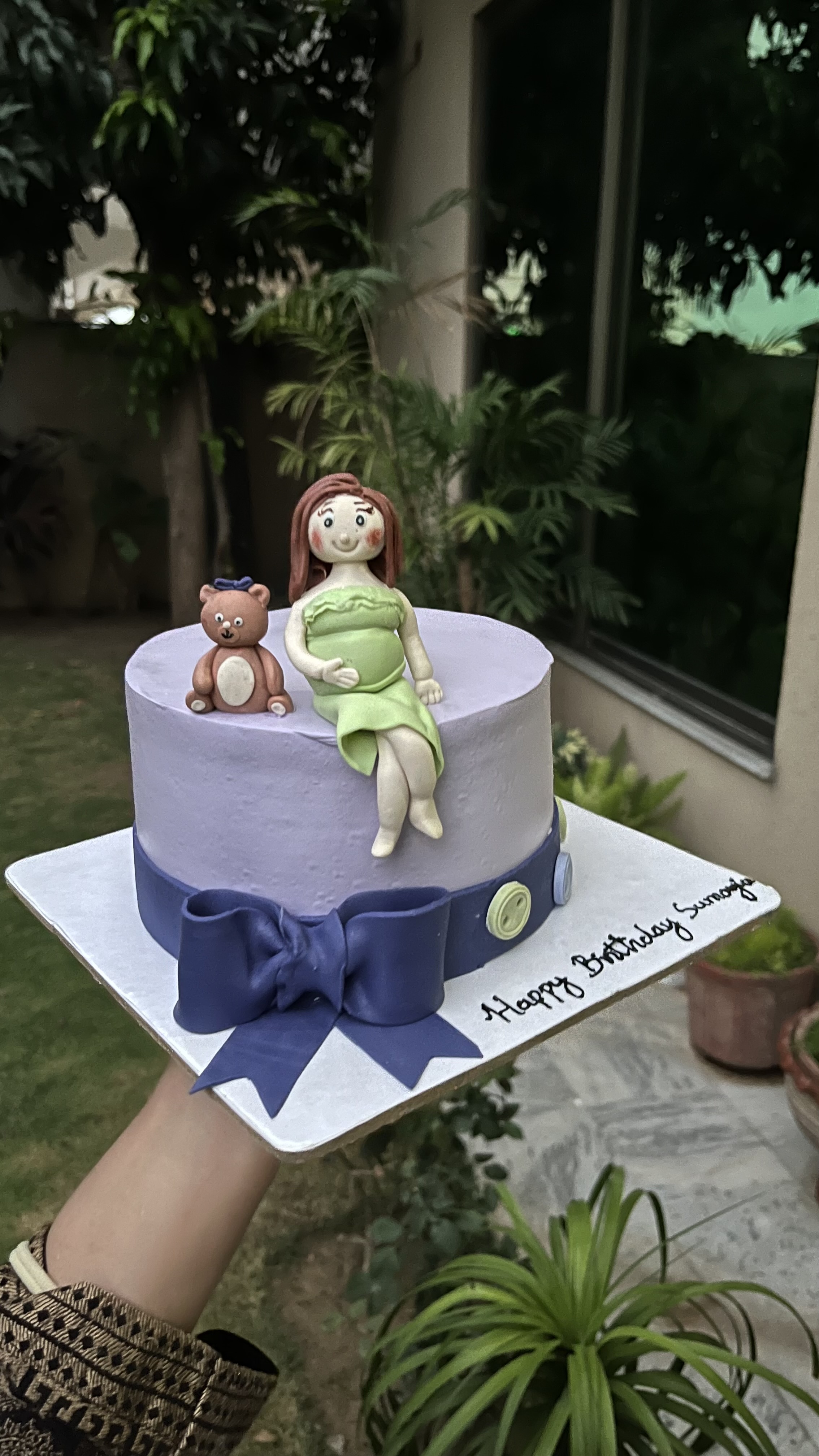 Baby Shower Figurine Cake