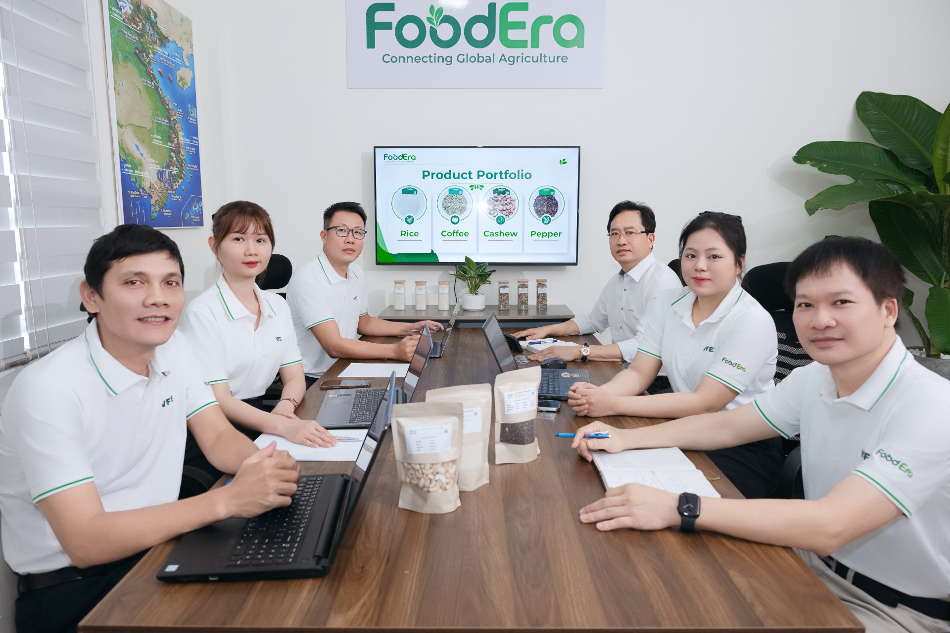 FoodEra team during an internal product and sourcing discussion.