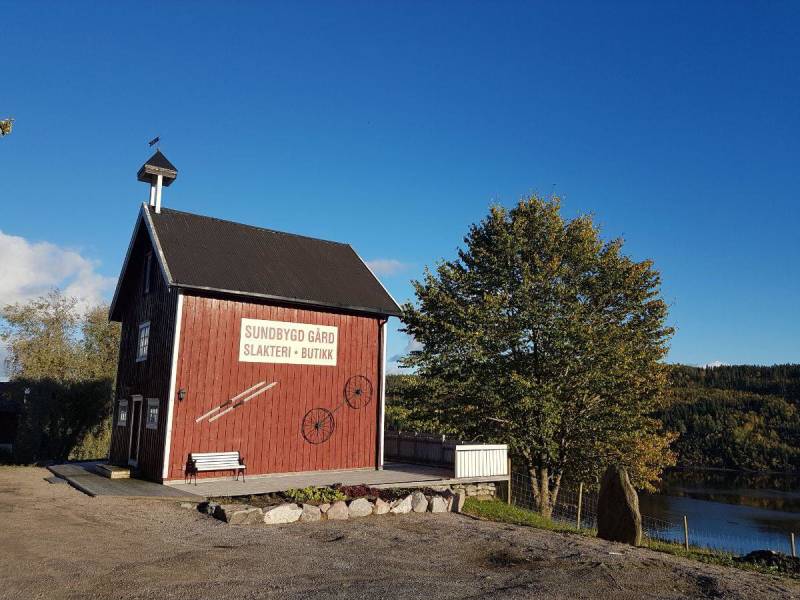 Bilde fra Sundbygd Gård Slakteri og Butikk