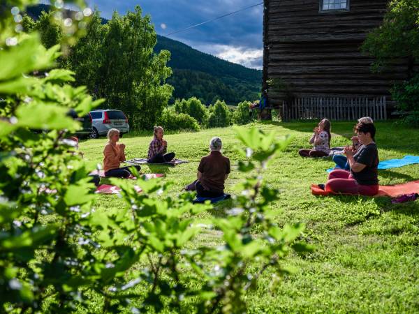 Øien Øvre Fjellridning og Hesteaktiviteter