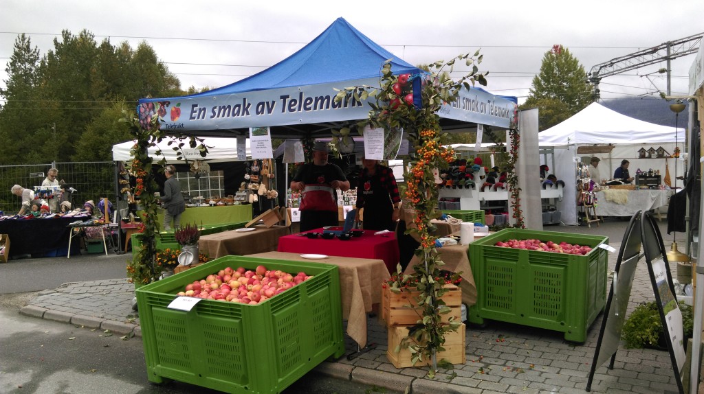 Telefrukt sin stand på Eplefesten