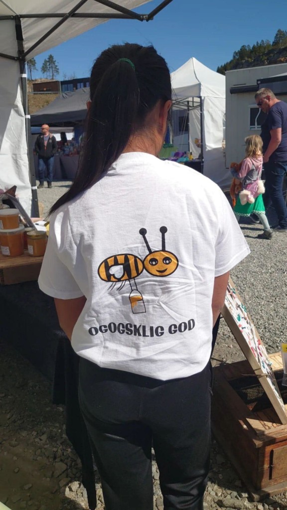 HonningMoen treffer du på markeder og i gårdsbutikken vår heime på gården.