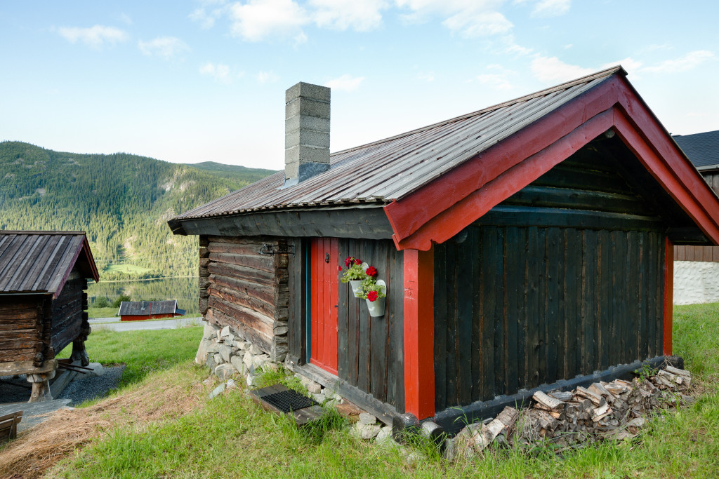 Eldhuset har muligens Hols fineste utsikt fra stuguvinduet