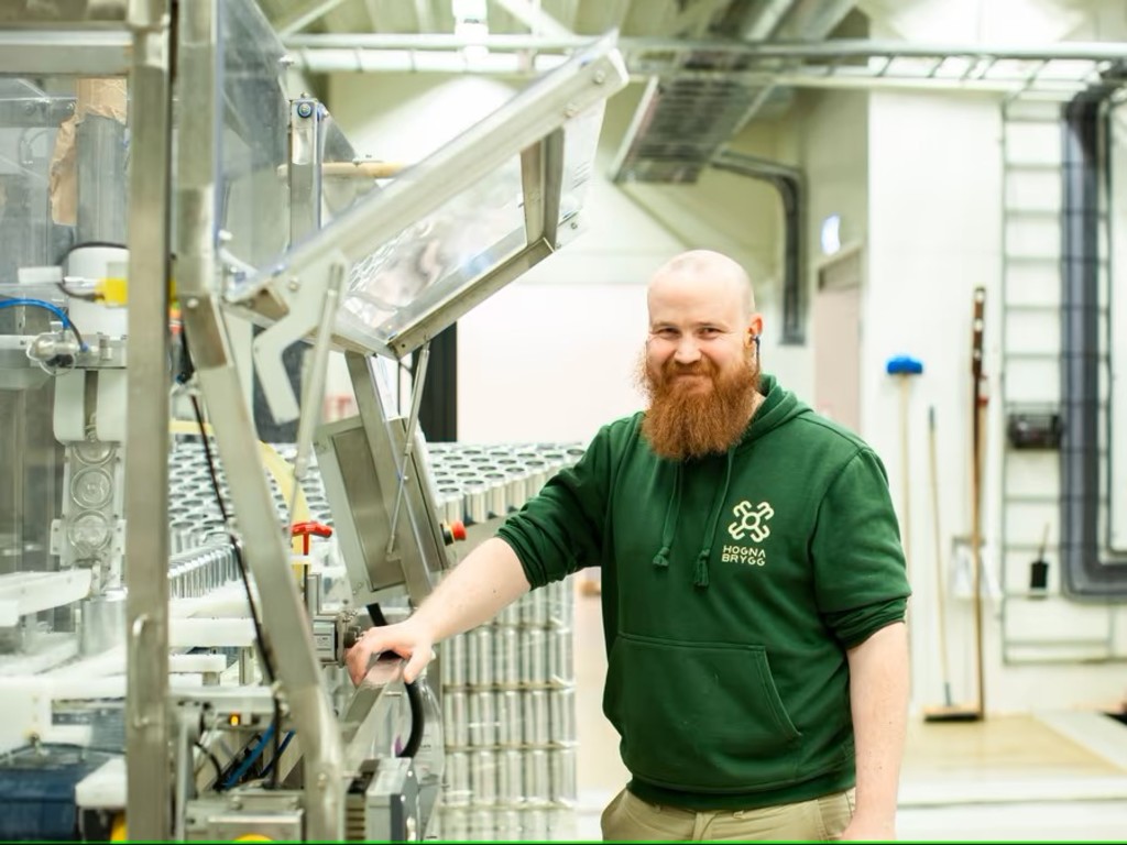 Ola hoppet av ingeniør-karrieren og startet bryggeri. Angrer ikke!