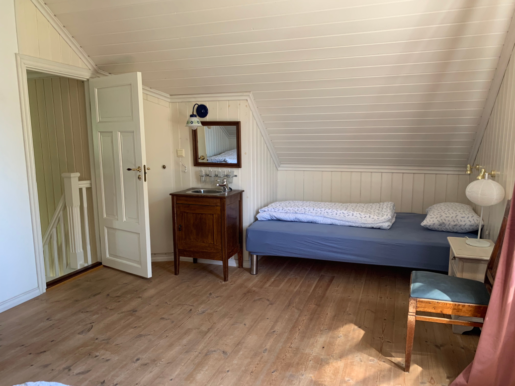 Lukket hems i Bryggerhuset med fire enkeltsenger