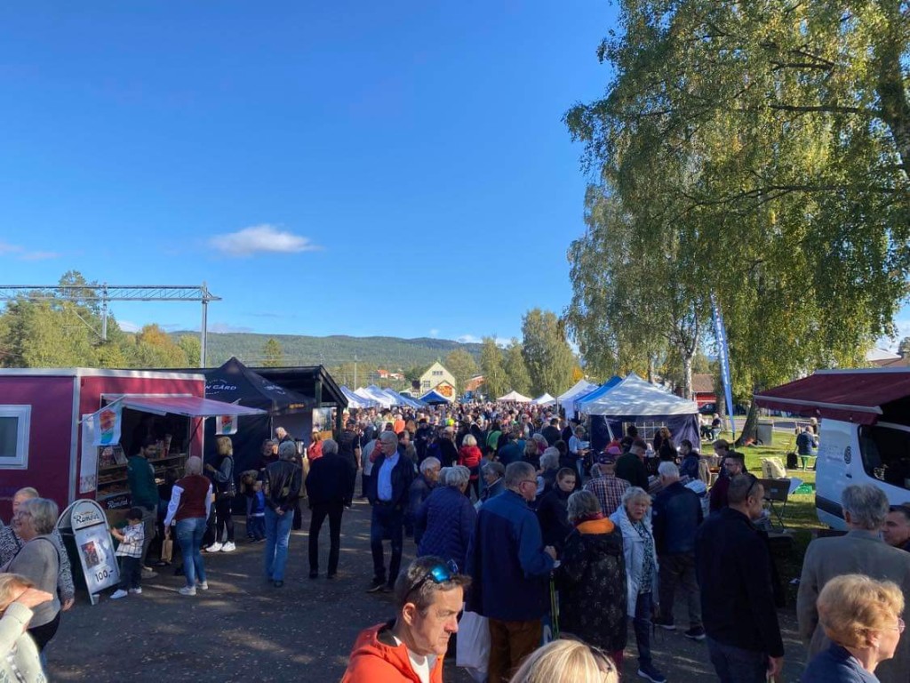 Folkeliv på markedsdagen