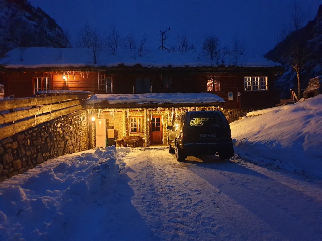 Ein vinterkveld på hytta