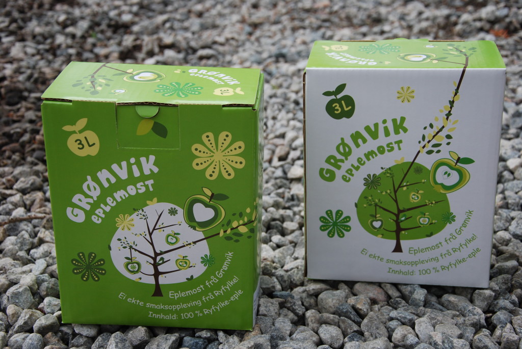 3l bag in box. Har sortane Aroma, Summerred og Karin Schnaider. Me lagar også blanding av Summerred og Gravenstein samt ein blanding av sommereple. Kan fås kjøpt i alle Coop sine butikker i Rogaland og Agder. Kan også fås kjøpt i nettbutikken.
