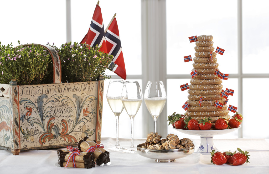 Kransekake klar for feiring.