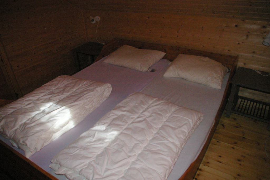 Sov hytte 1