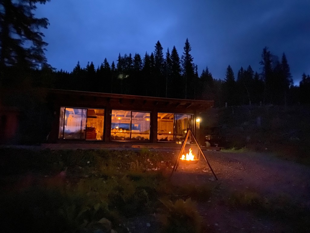 Grillhytta by night