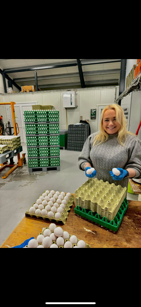 Her pakkes det egg fra eget eggfjøs