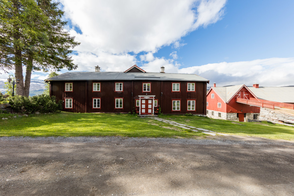 Gammelstoggo 9-23 personer. 9 soverom.