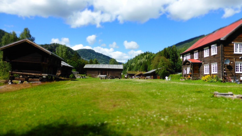 Selve tunet på Sevletunet. Hjertelig velkommen til gårds!