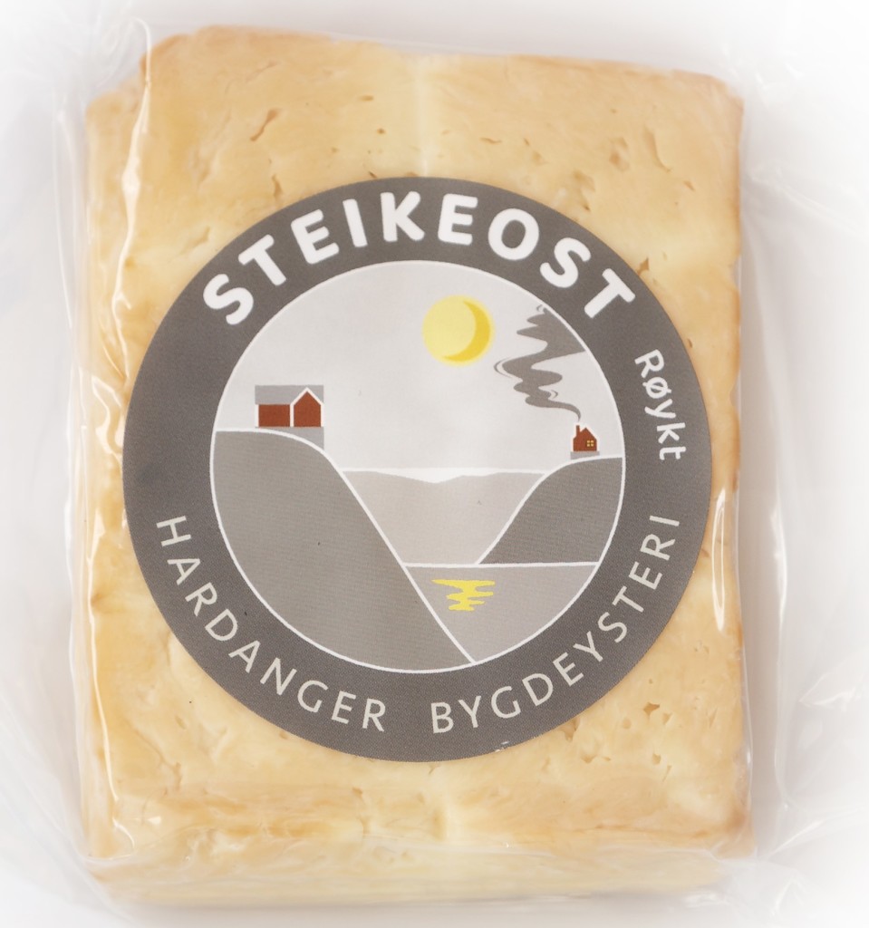 Røykt steikeost med eit hint av ekte bålsmak