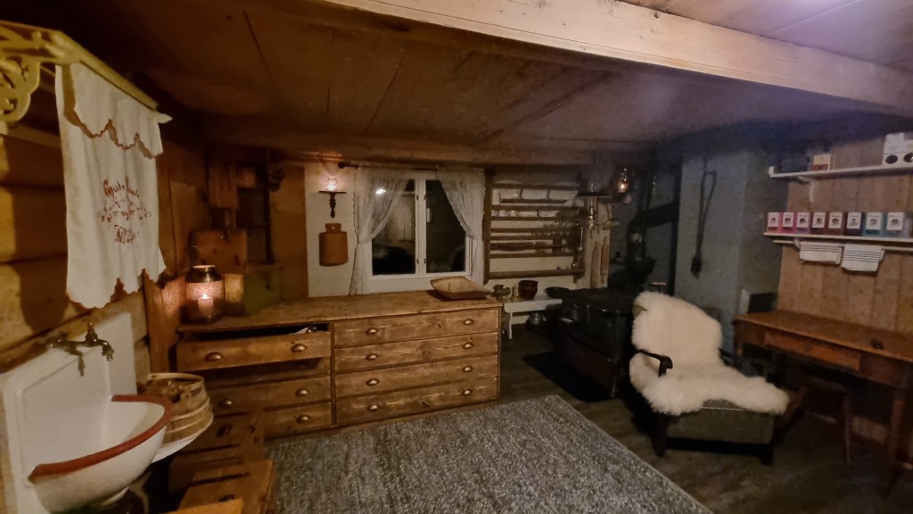 Landhandel i Gammelstua. Lokal bakst, kaffe og mye mer.