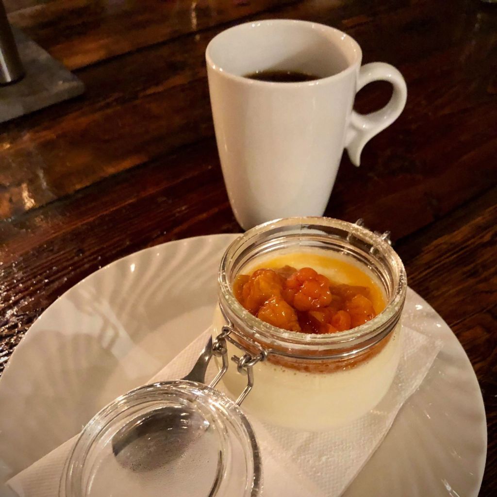Melkepudding med marinerte multer