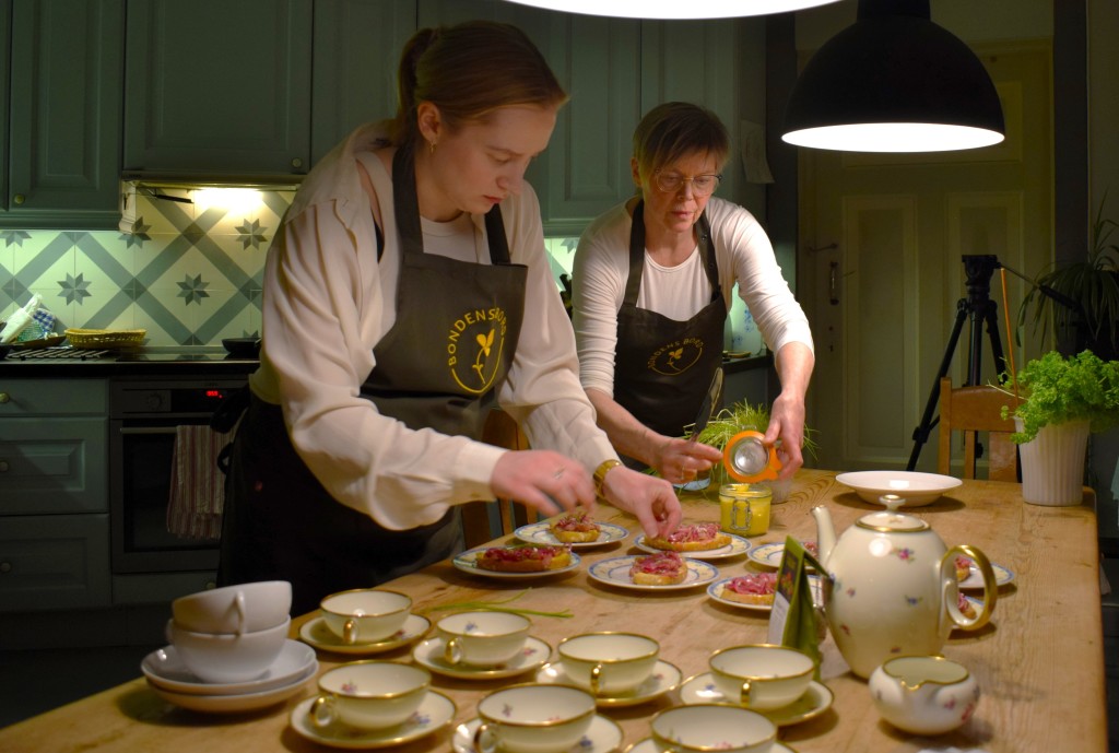 På Bondens bord serverer vi fem retter basert på gårdens ressurser.