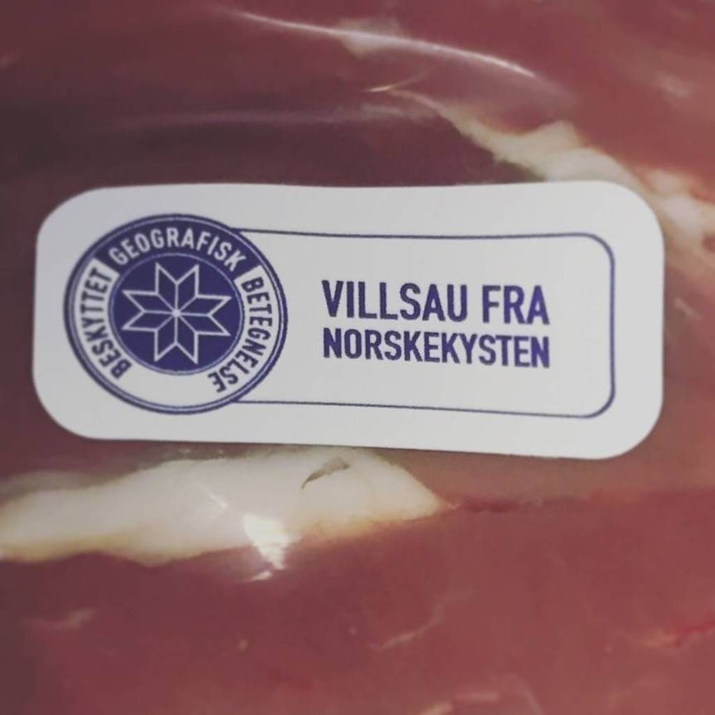 Vi er så heldige at vi har en matskatt! Våre produkter har blitt tildelt matmerk sitt geografisk beskyttet betegnelse - Villsau fra norskekysten!