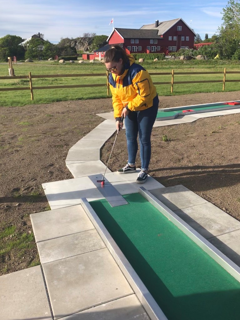 Vi tilbyr Minigolf