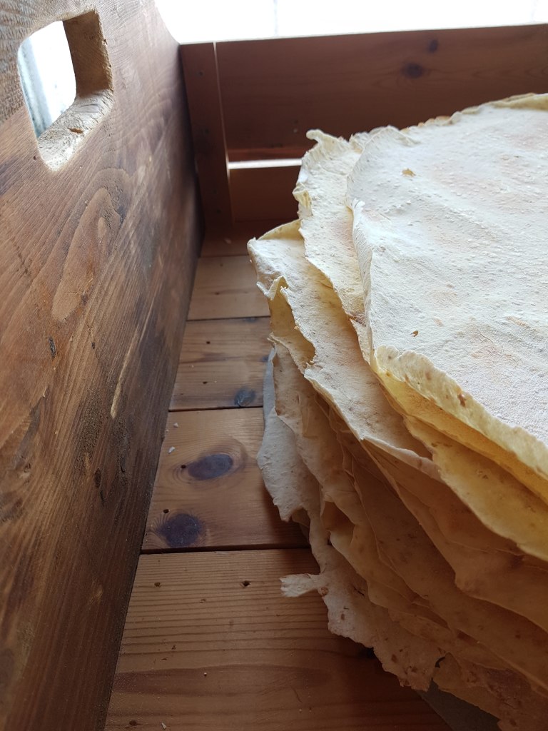 Flatbrød fra Heddan Gjestegard