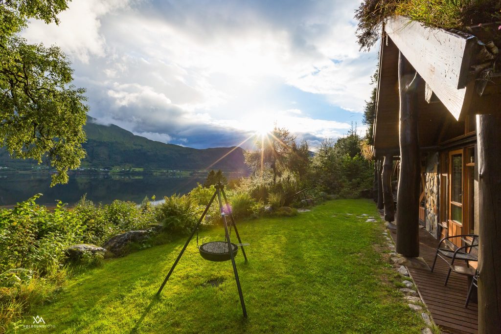 Egen bålpanne og uteplass på hver hytte