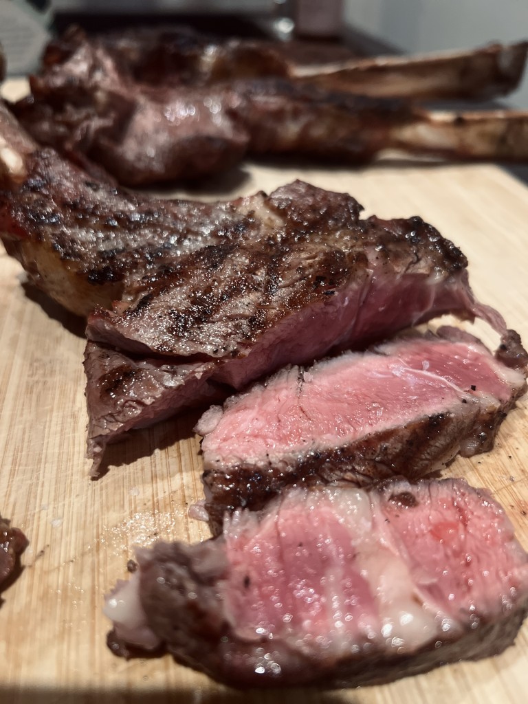 Tomahawk av eigen goutmet-kalv.