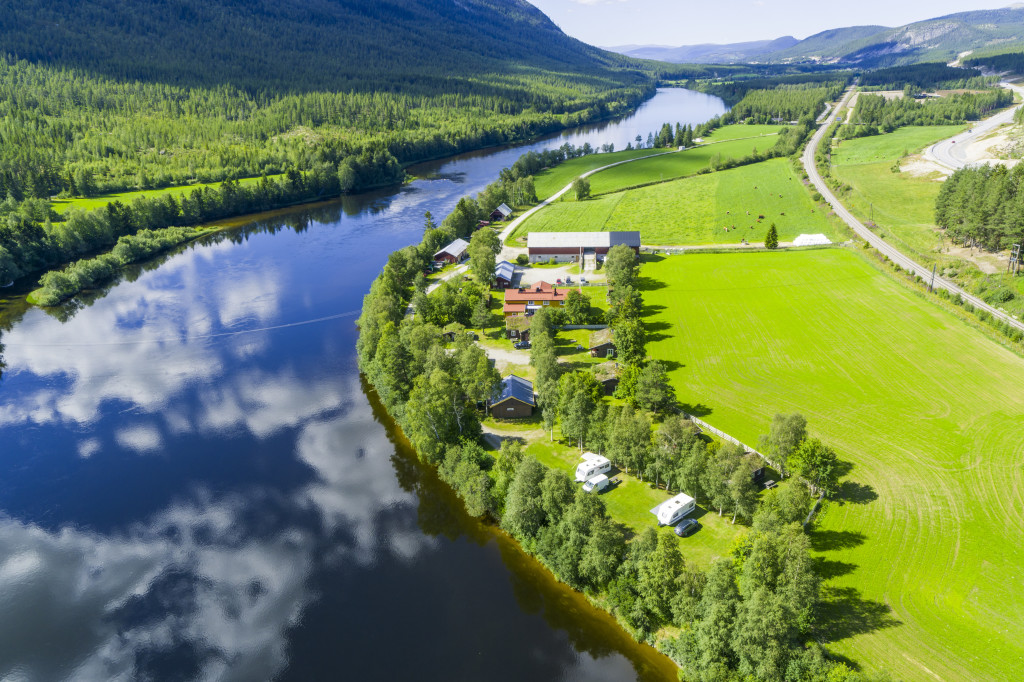 Oversiktsbilde over Langodden Gård og Camping