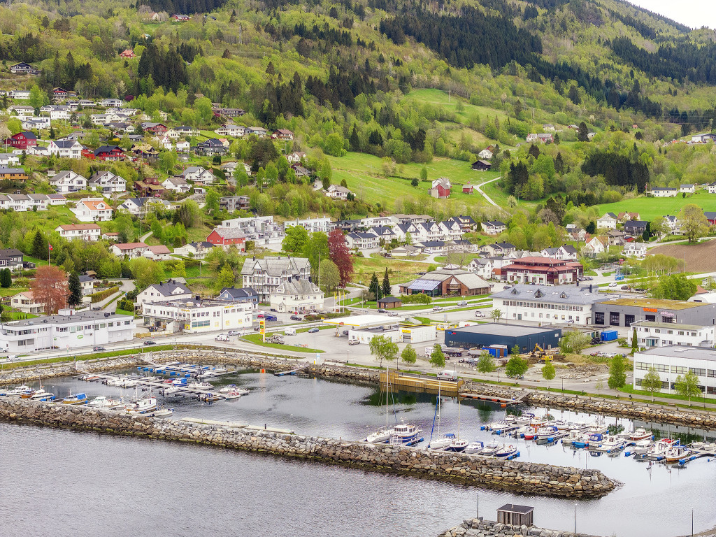 Sjøholt sentrum