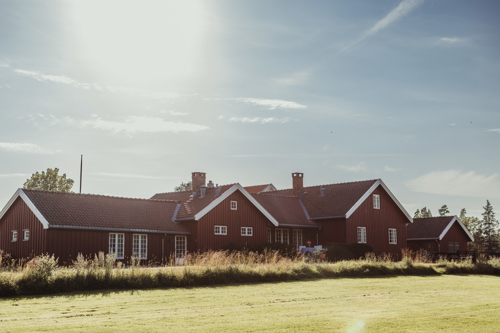 På Medbørød kan du leie Bryggerhuset, et velutstyrt hus på 250 m2 som er perfekt for en større gruppe på tur sammen.
