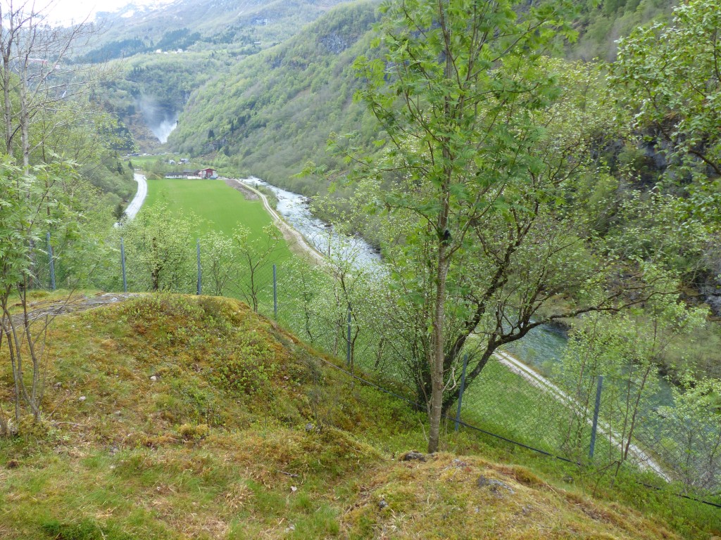 Utsikt mot Stalheim frå verandaen.