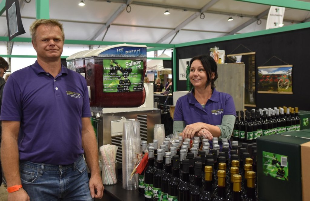 Produktene selges fra gården selv, samt via utvalgte gårdsbutikker og utsalgssteder i Telemark og
omegn. Vi står også på markeder som Dyrskuen og Jule markedet på folkemuseet på Bygdøy.