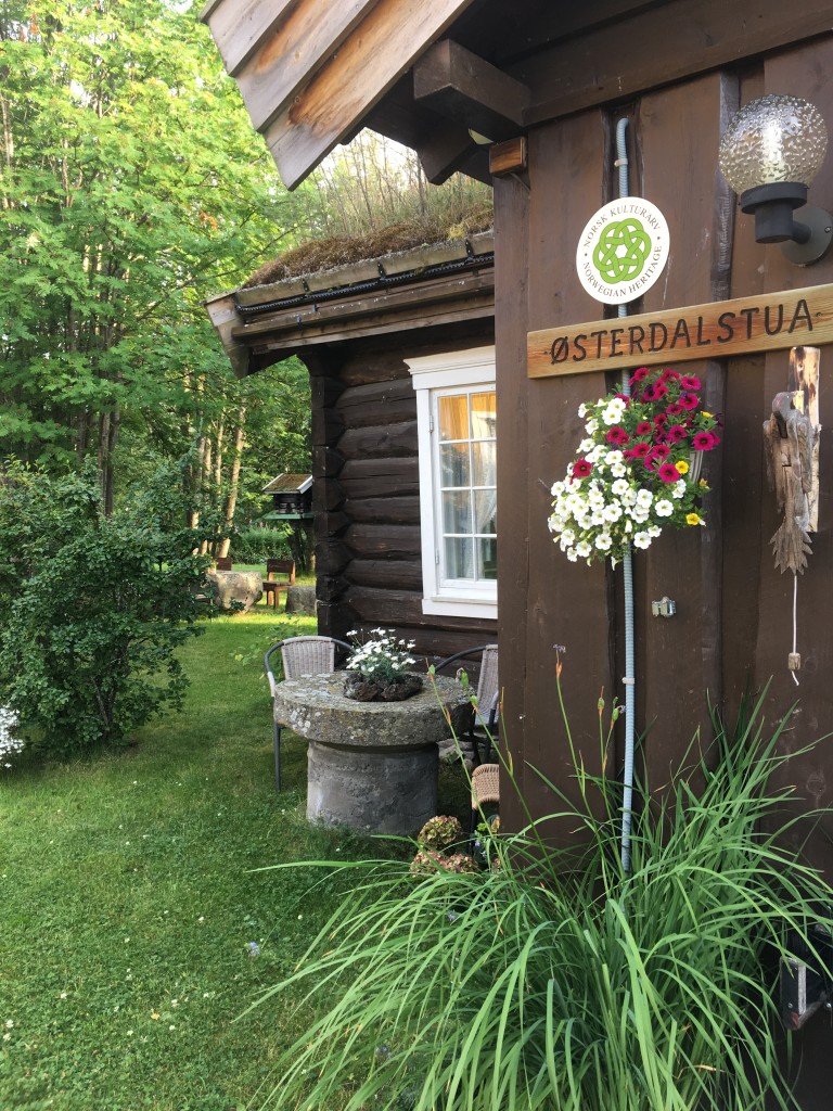 Østerdalstua på garden.
