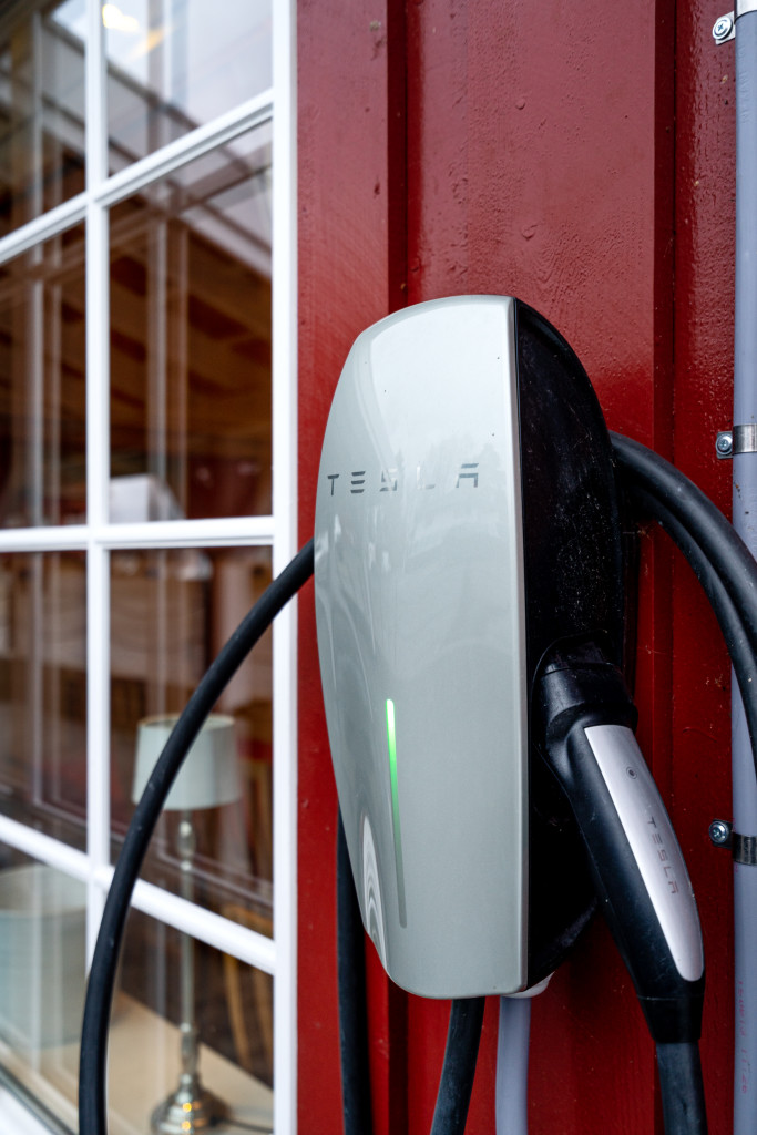 Gratis ladning til el. bil.