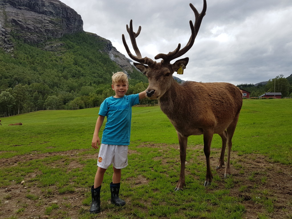 To gode vennar, Håkon og Messi.