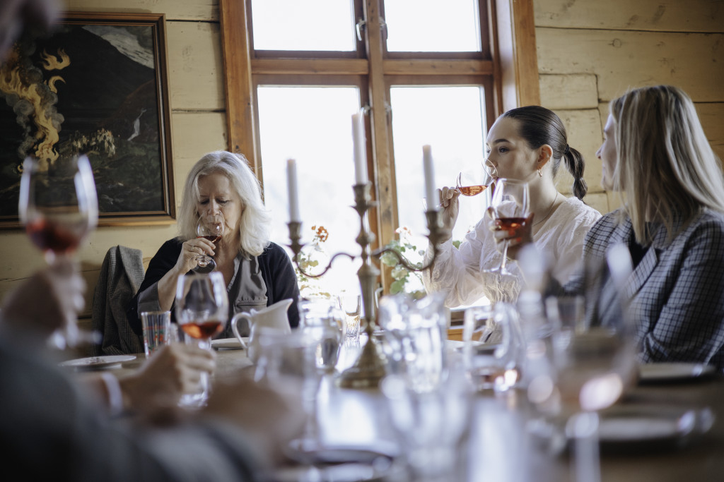 Omvisning og vinsmaking.