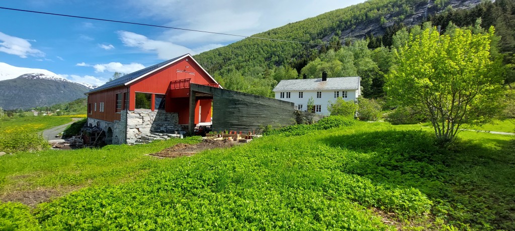 Stolte Anton sine produksjonslokale i Nerigarden på Veiberg.