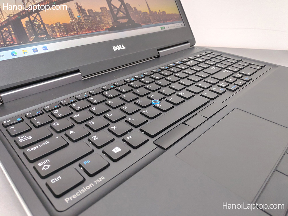 Dell Precision 7520 (3)