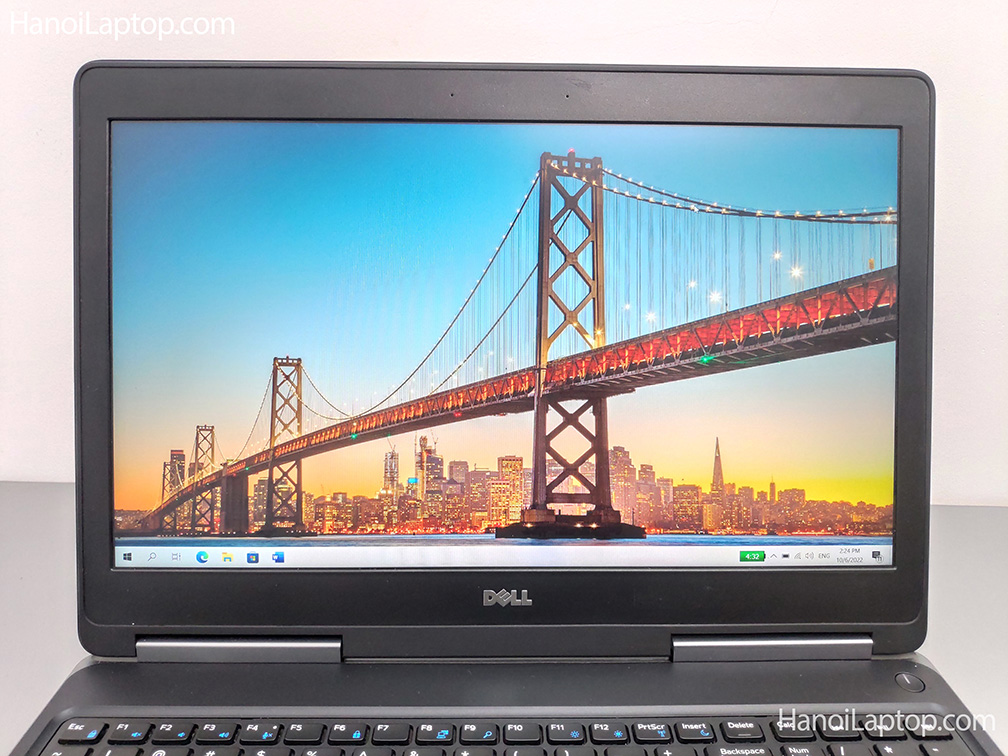 Dell Precision 7520 (7) Dell Precision 7520 (7)