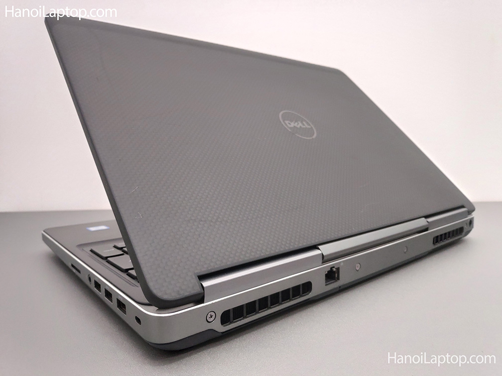 Dell Precision 7520 (9) Dell Precision 7520 (9)