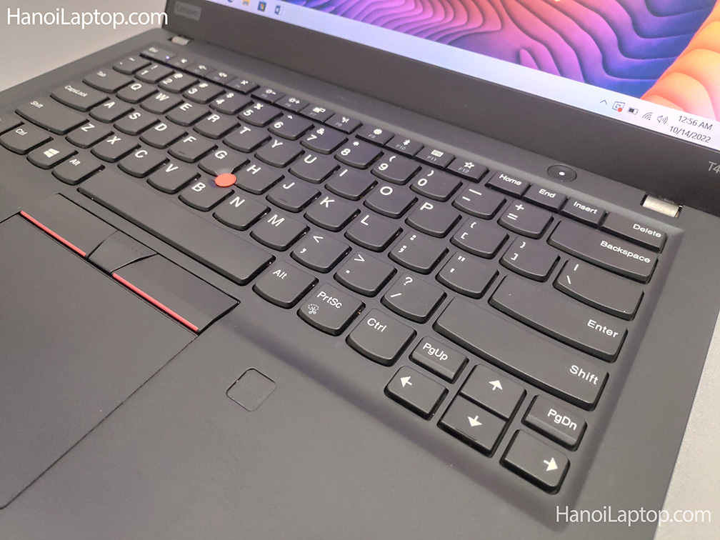 Thinkpad T490s (5) Thinkpad T490s (5)