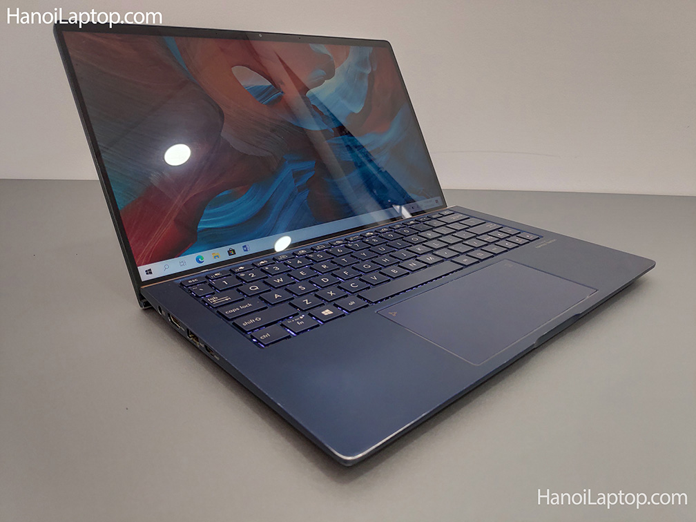 Zenbook UX333FAC (1) Zenbook UX333FAC (1)