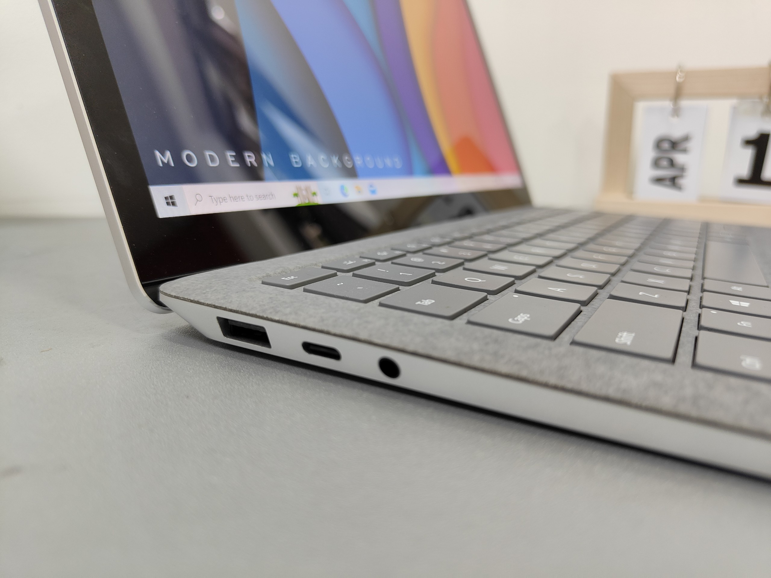 5b3383f3a0ec0eb257fd5