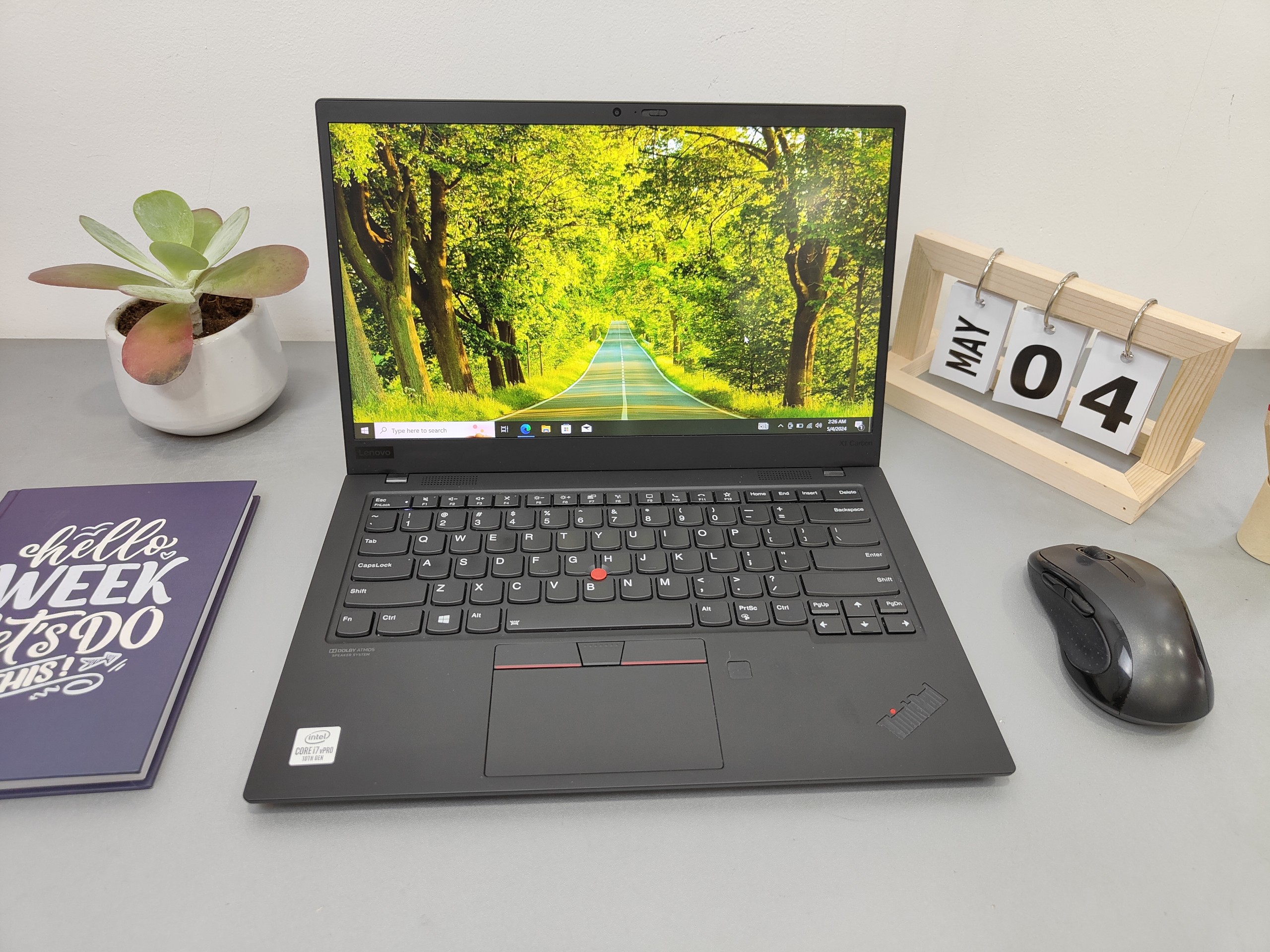 Thinkpad X1 Gen 8 1KQ00 Thinkpad X1 Gen 8 1KQ00