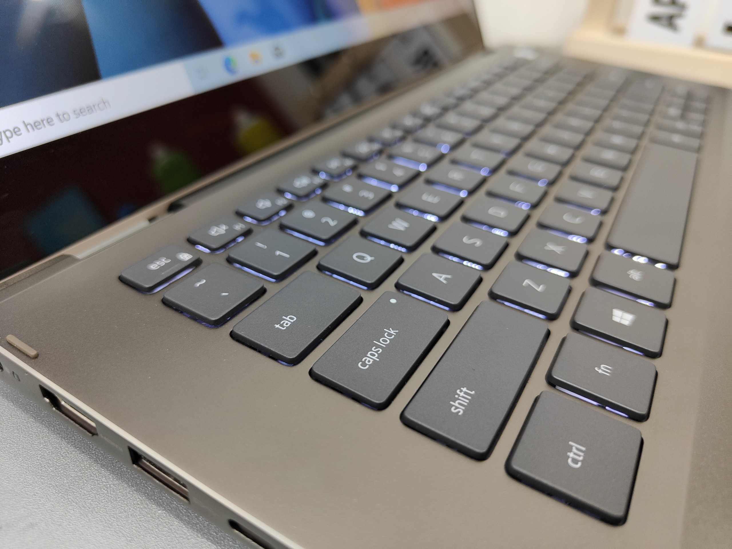 Inspiron 7405 2in1 (12)