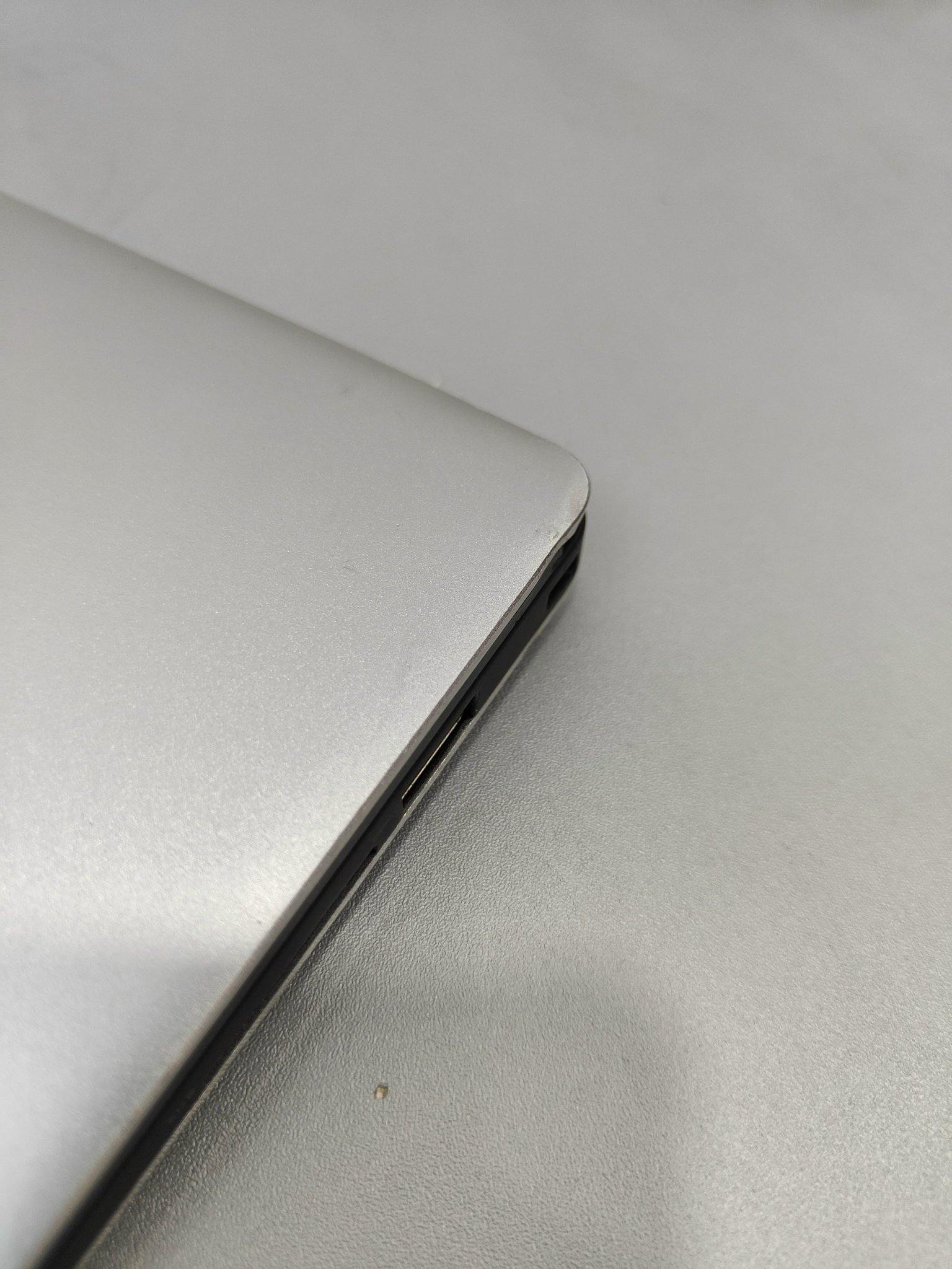 xps 9360 i7 54314 (1)