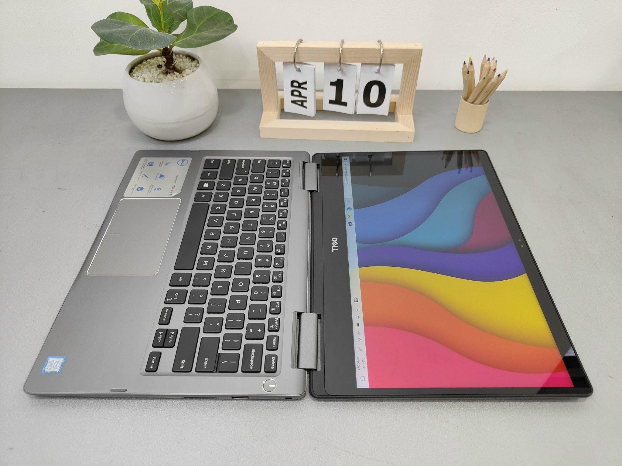 Dell Inspiron 7373 15350 (2)